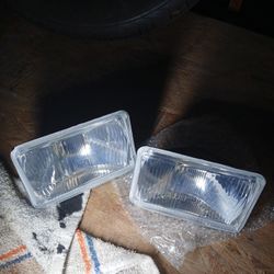 Headlights Pair New Glass 4x6 H4