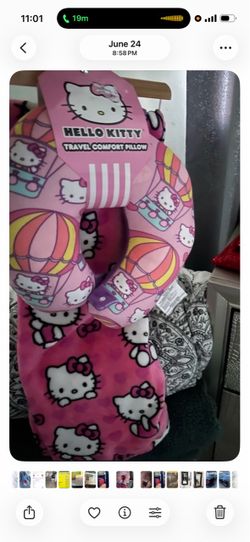 Hello Kitty  🩷 toddler  blanket