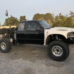 96 Mazda long travel truck