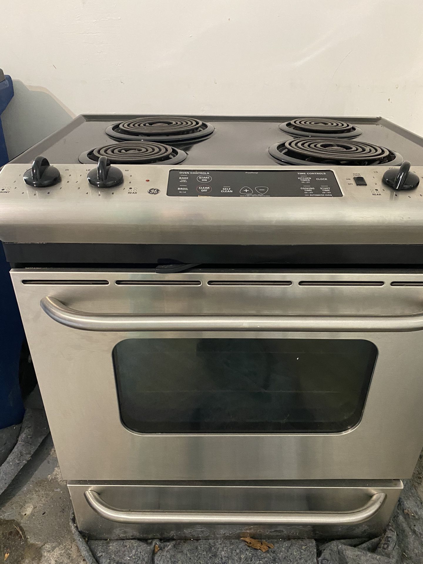 GE Working Stainless Steel Electric Cooking Range