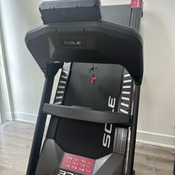 Sole F63 Treadmill