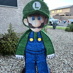 Luigi Piñata