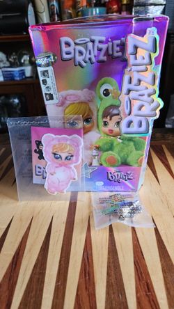 Bratz Bratziez Iconz Series Plush Blind Box