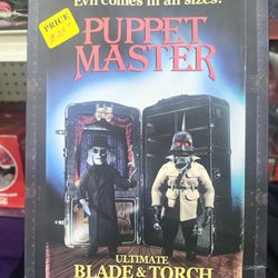 NECA THE PUPPET MASTER Ultimate Blade & Torch