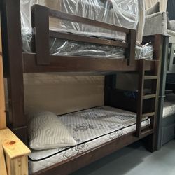Brown Twin Bunk Bed With Mattresses Colchones