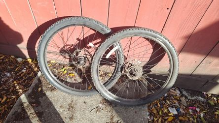 Shimano Mountain Bike wheels