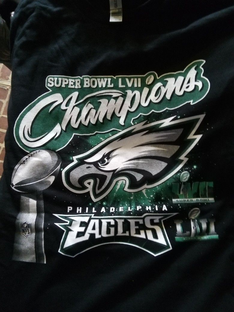 Phila Eagles Superbowl Champions T Shirts , Size L, XL .