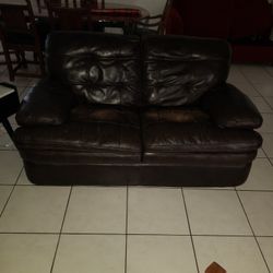 Leather Couch N Love Seat Couch 