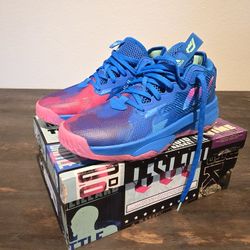 Adidas DAME 8 "Battle of the Bubble" Size 8