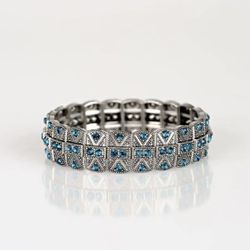 Blue Sapphire Silver Stretch Bangle  bracelet NWOT MODERN MAGNIFICENCE