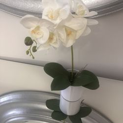 Orchid silk 14” Tall Brand New 