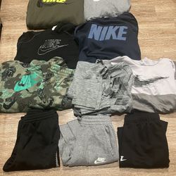 Boys/Youth Nike Lot Size Xl youth Complete Lot In Excellent Condition