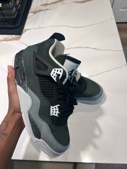 Jordan 4 “Fear” size 10.5 M *NO BOX*