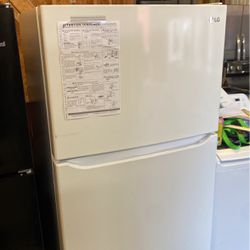 New Lg Top Freezer Refrigerator 