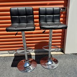 Black Island Chair Bar Stools