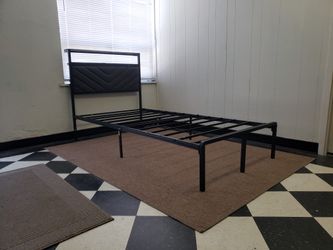 Twin size bed frame - can DELIVER almost anywhere for $20 extra - gently used and in LIKE NEW condition 😍