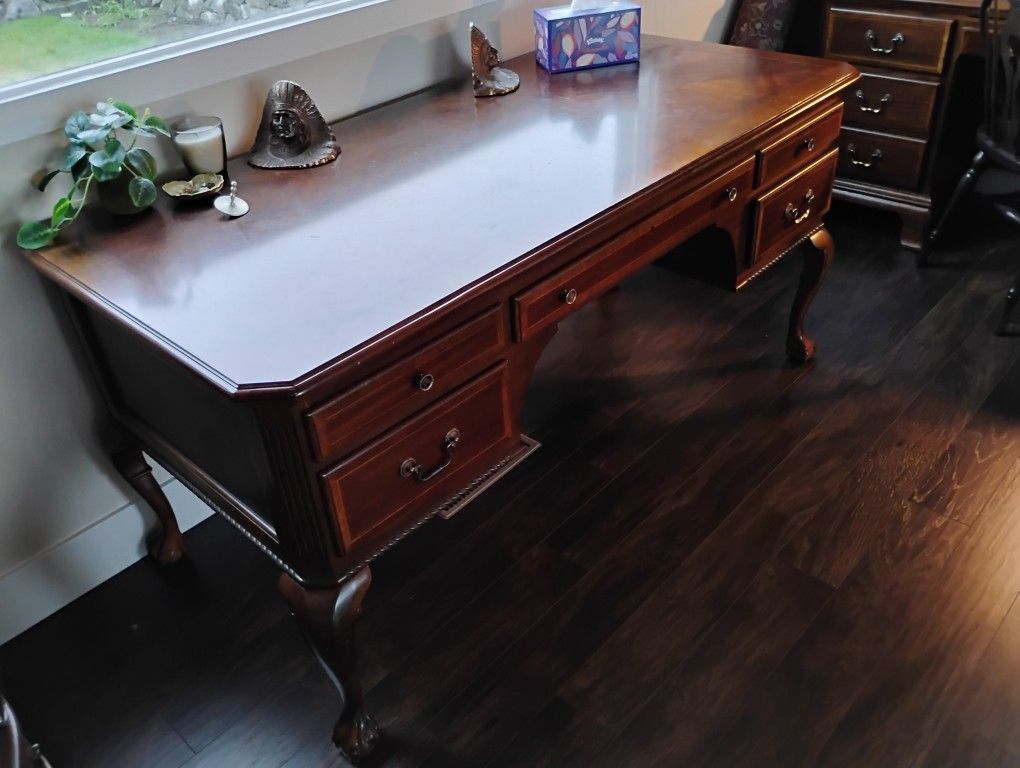 Large Office Desk
