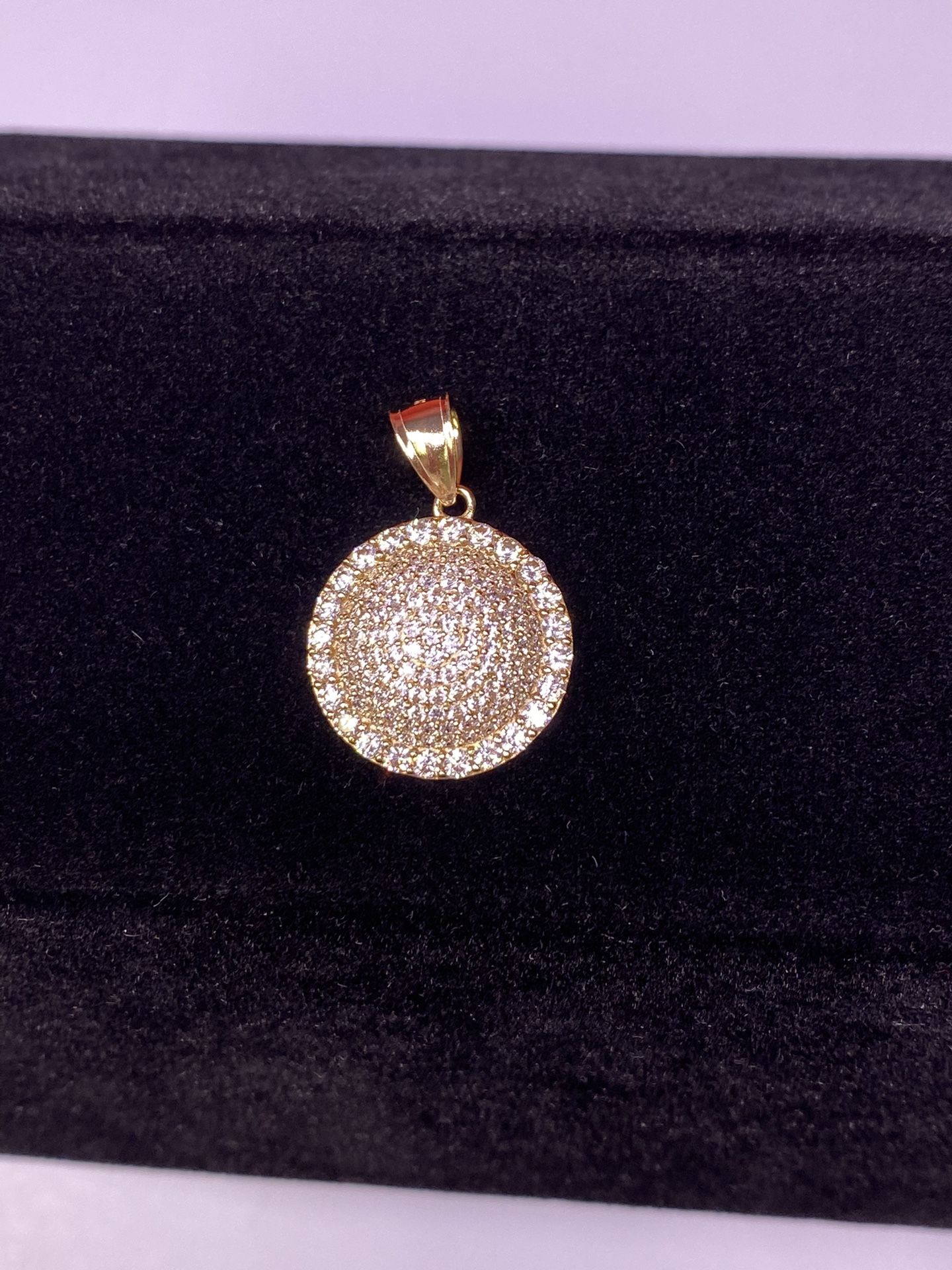 10k Round CZ Pendant