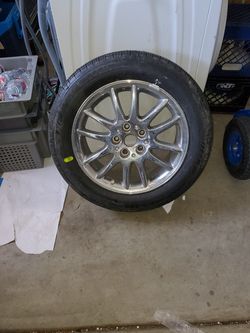 2001 Chrysler 300m wheel