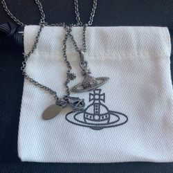 Vivienne Westwood Dark Silver Saturn Necklace