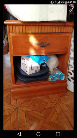 2 Night stands