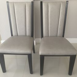 4 Dinning Chairs Steady Wood Gray Cover