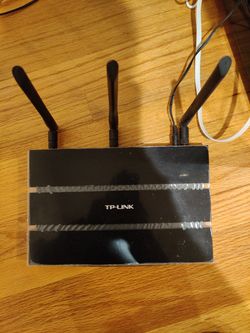 TP-Link AC1750 WiFi Router