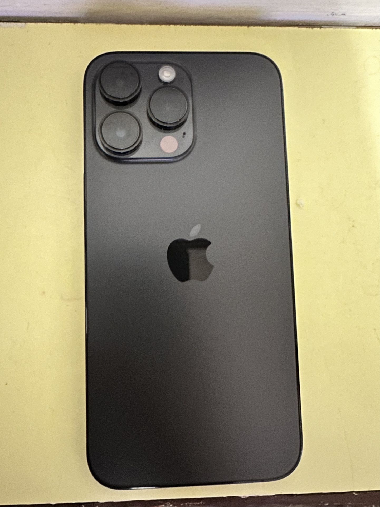 iPhone 14 Pro Max