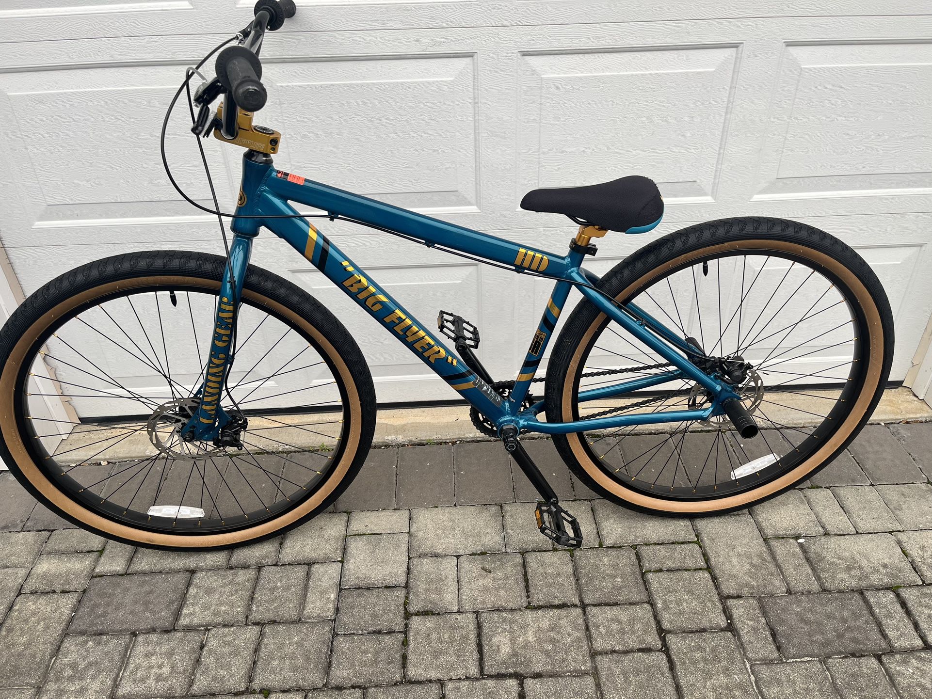 Like NEW SE Big Flyer HD 29 Inch BMX Bike 