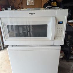 Whirlpool Microwave 