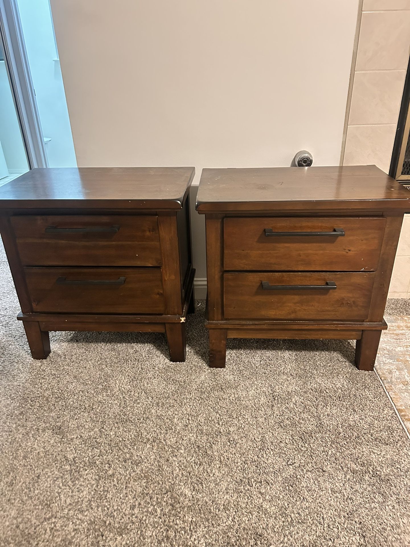 Set Of 2 Night Stands