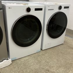 LG WASHER AND DRYER SET 