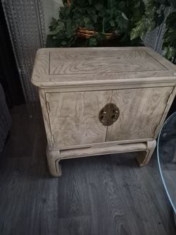 Vintage Altavista by Lane Ming Style Cream Asian Cabinet End Table