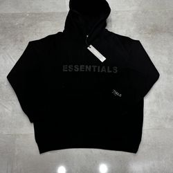 ESSENTIAL HOODIE BLACK ON BLACK