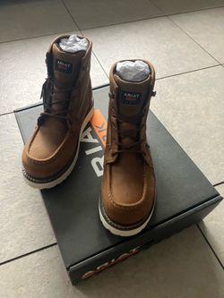 ARIAT WORK BOOTS   6.5. EE WIDE