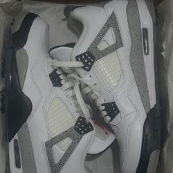 Jordan 4 White Cement Golf - Size 9 ($250)
