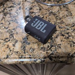 JBL Go 3 *Needs New Battery*