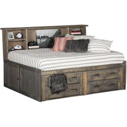 Bedroom Set With Nectar Mattress 