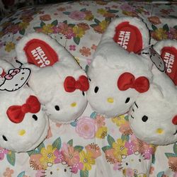 Hello Kitty Girls Slippers 