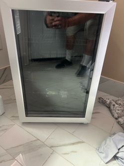 Mini fridge