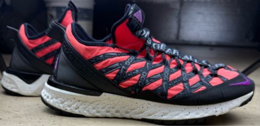 Nike ACG  Size 13