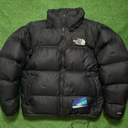 North Face Nuptse 700 Black Jacket Medium Great Condition