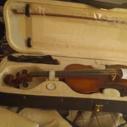 Cecilio Violin With Everything Brand New
