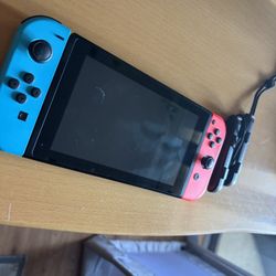 Nintendo  Switch 