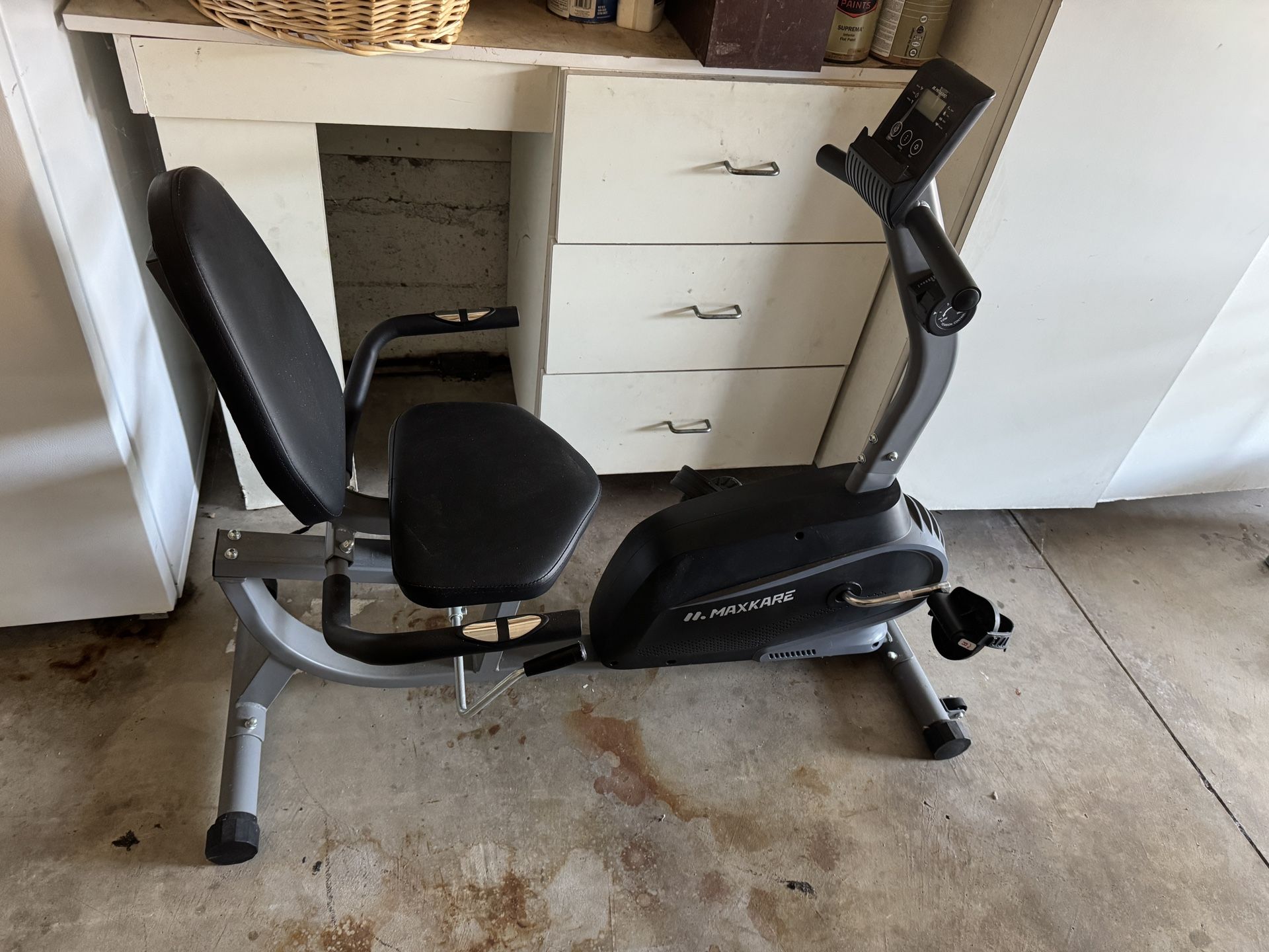 MaxKare Recumbent Exercise Bike β Brand New, Never Used β Irvine