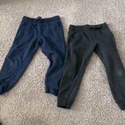 Joe’s size 6 kid Joggers 