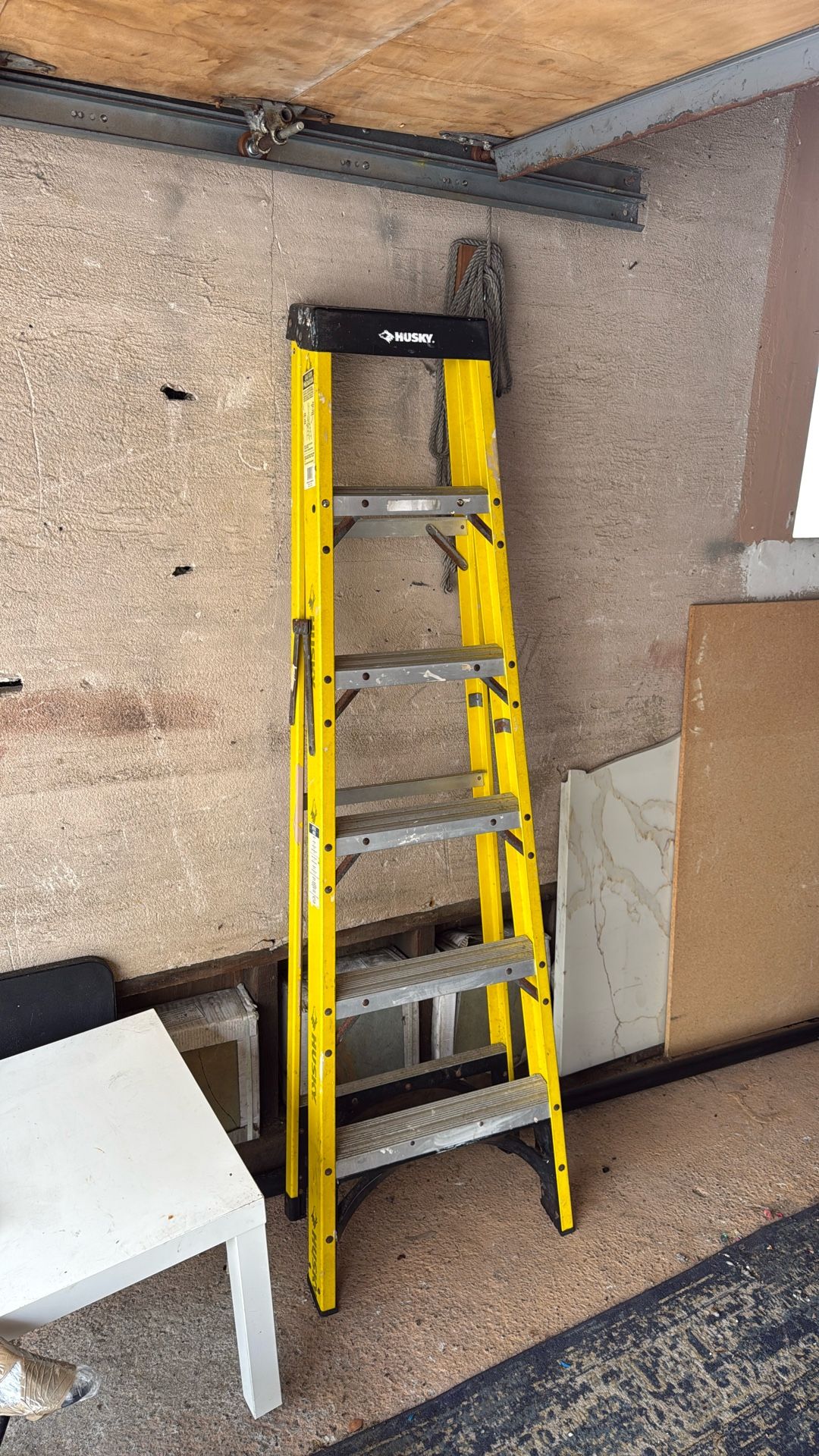 6ft Husky Ladder 250lbs Capacity