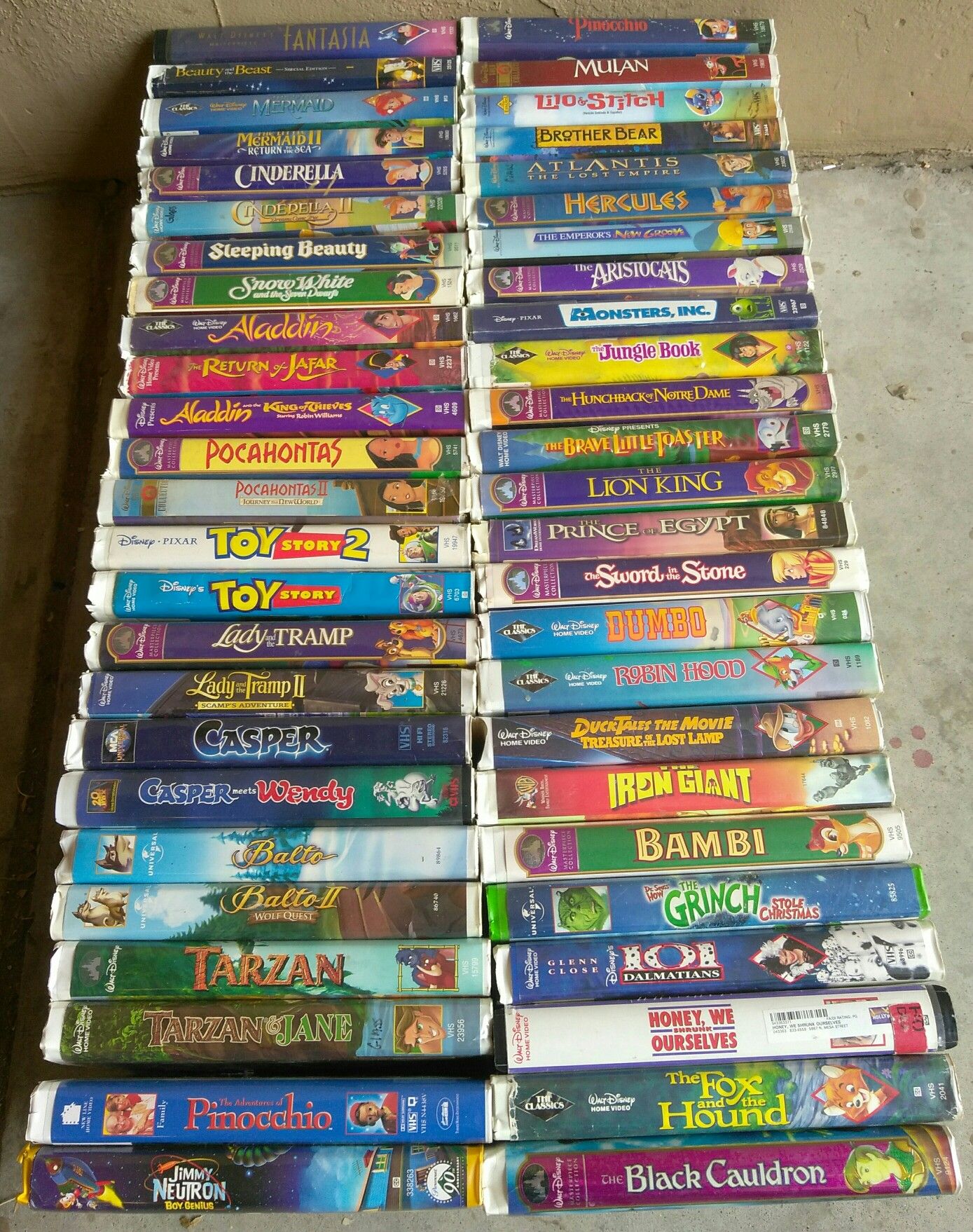 CLASSIC WALT DISNEY VHS MOVIE COLLECTION