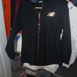 Womans Black Size Medium New Balance Waterproof Rain Jacket