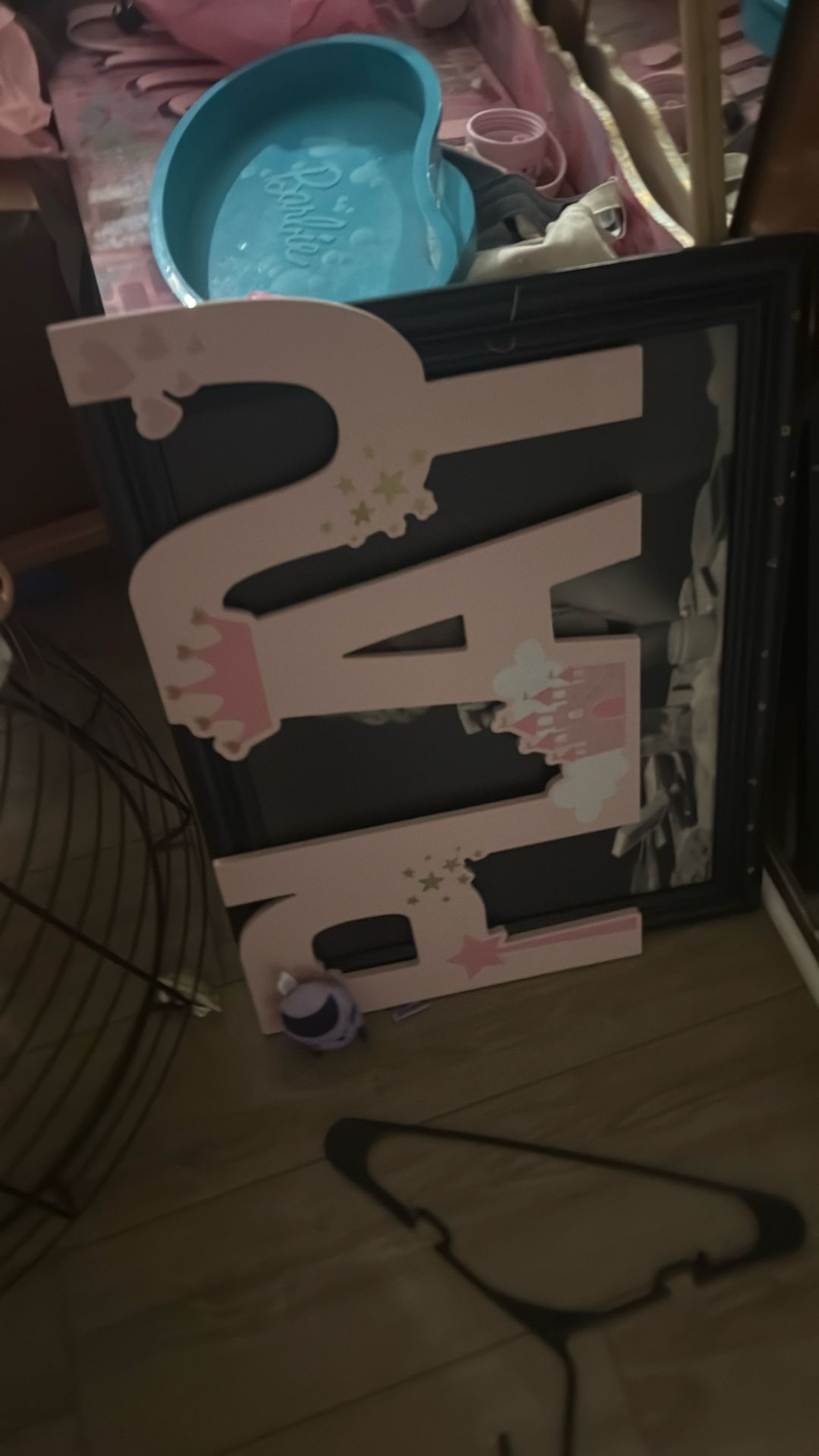 play sign